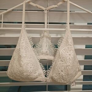 Victoria's Secret Elegant Cream Lace Bralette